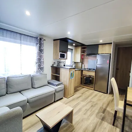 Mobil 3 Acces Direct 4 Etoiles Camping *